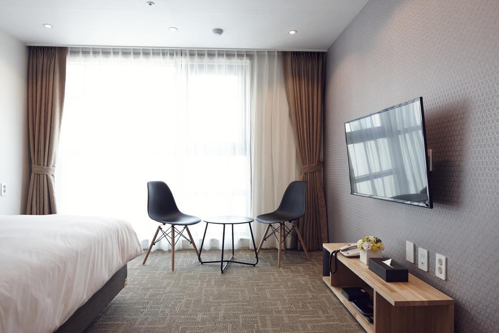 Royal Square Hotel Seoul Exterior photo